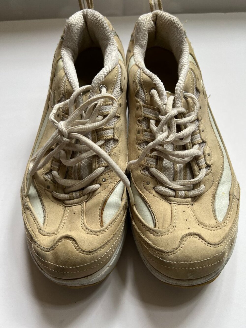 Sketchers Shape-Ups Metabolize Walking Shoes W 9
